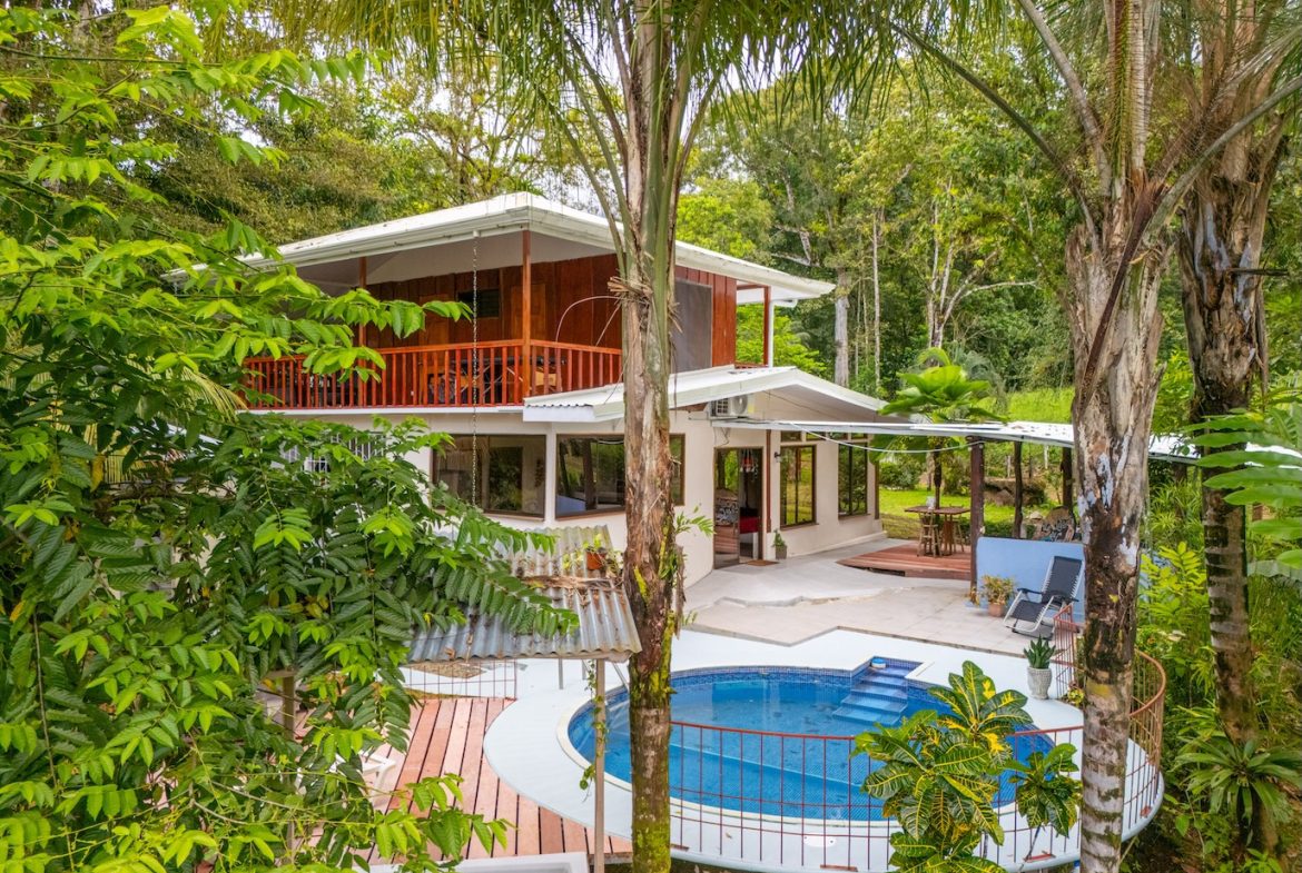 VILLA HARMONY TWO FLOOR PROPERTY WITH MOUNTAIN VIEWS, IN OJOCHAL – 0.48 ACRES, Uvita, Costa Rica — photo 4